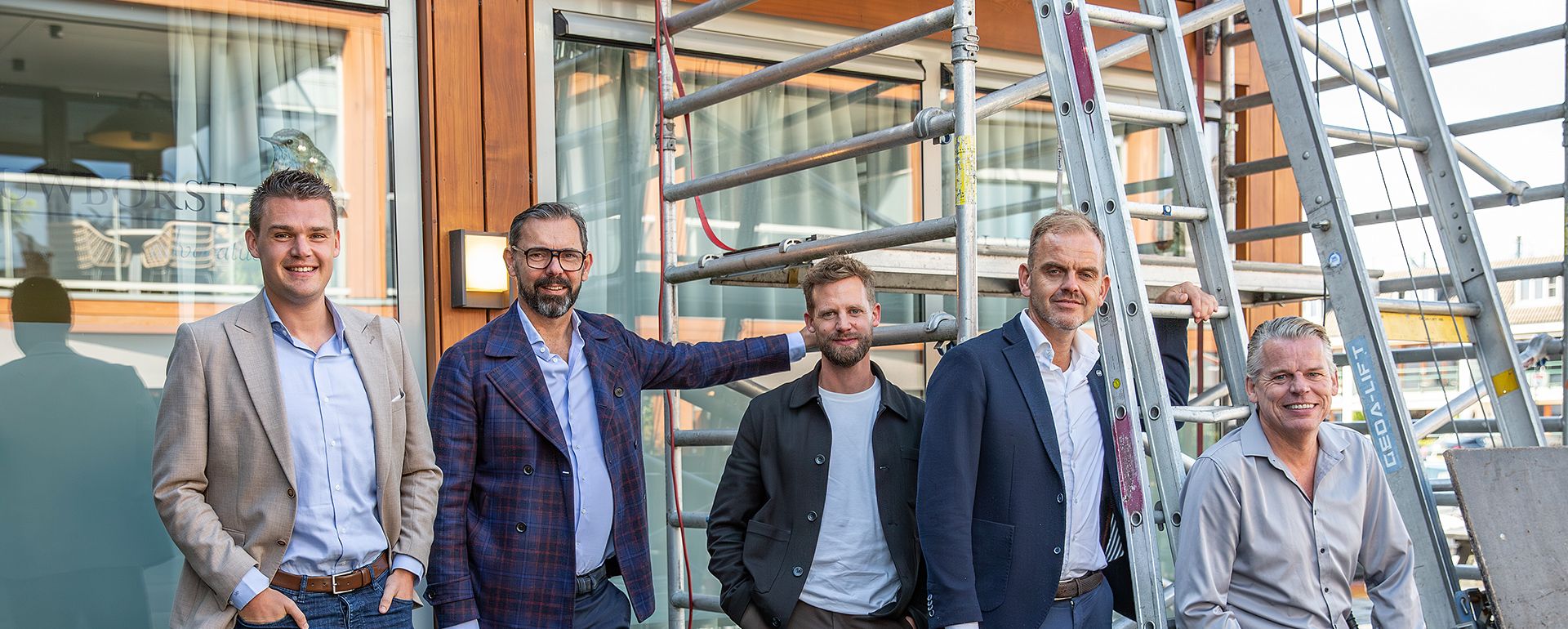 Hero_LG_rond de tafel.jpg